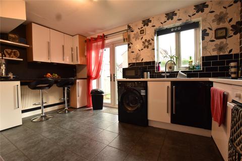 3 Carrbrook Drive, Royton, Oldham, OL2 6DD