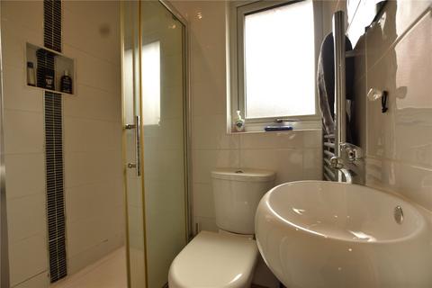 3 Carrbrook Drive, Royton, Oldham, OL2 6DD