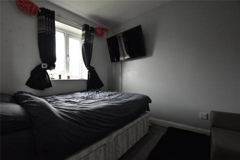 3 Carrbrook Drive, Royton, Oldham, OL2 6DD
