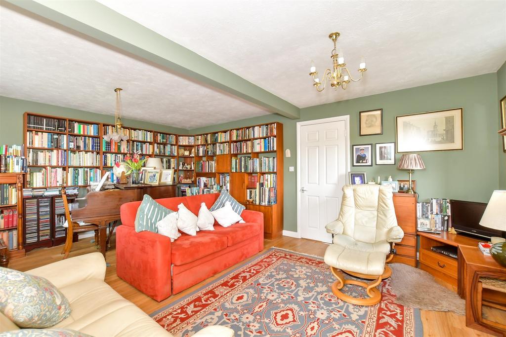 Barnham Road, Eastergate, Chichester, West Sussex 1 bed detached