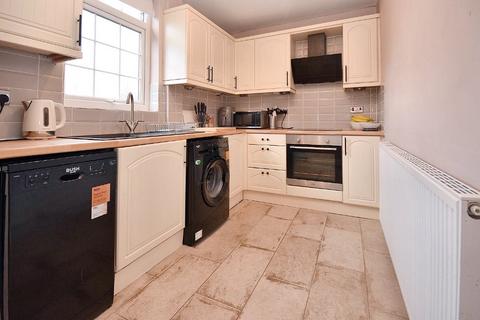 2 bedroom semi-detached house for sale, Peacock Avenue, Wakefield, West Yorkshire