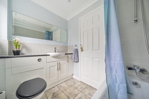 38 Chalk Road, Godalming, GU7 2AD