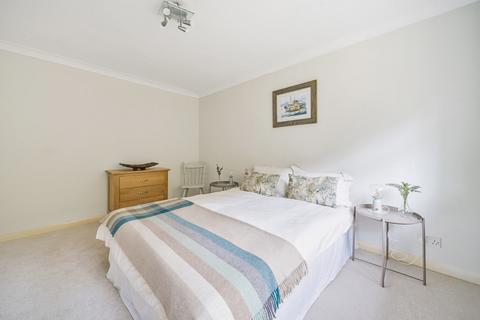 38 Chalk Road, Godalming, GU7 2AD