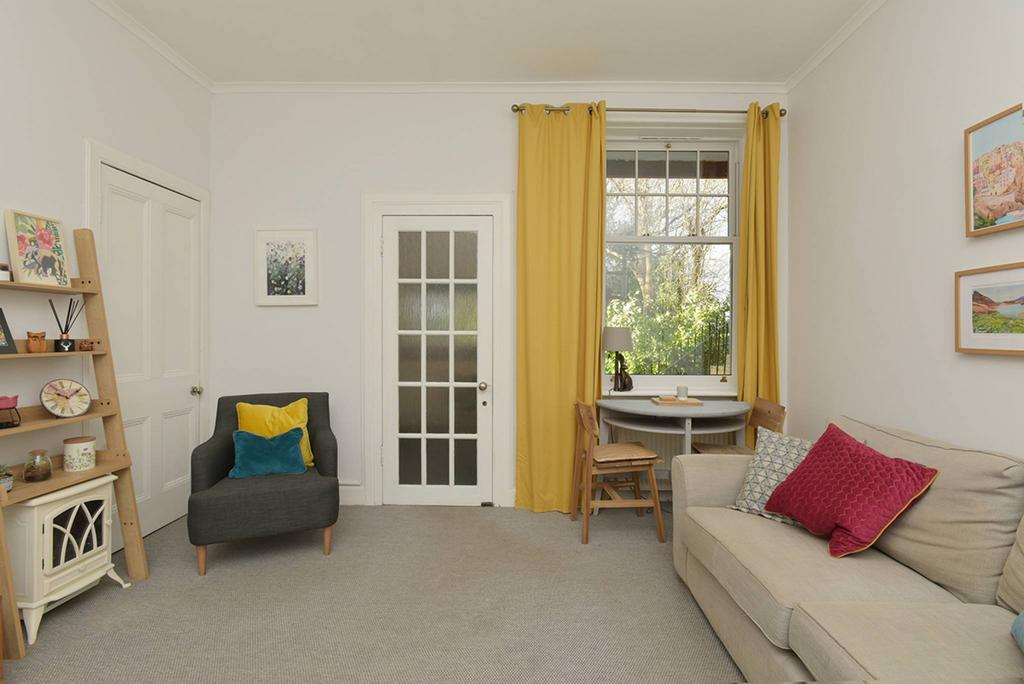 6 Blinkbonny Road, Currie, Edinburgh... 2 bed flat for sale £220,000