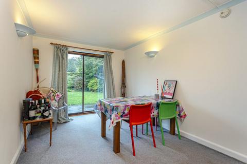 11 Nellfield Gardens, Crieff, PH7 3DR