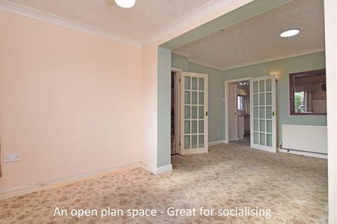 3 bedroom semi-detached house for sale, De Warrenne Place, King's Lynn PE32