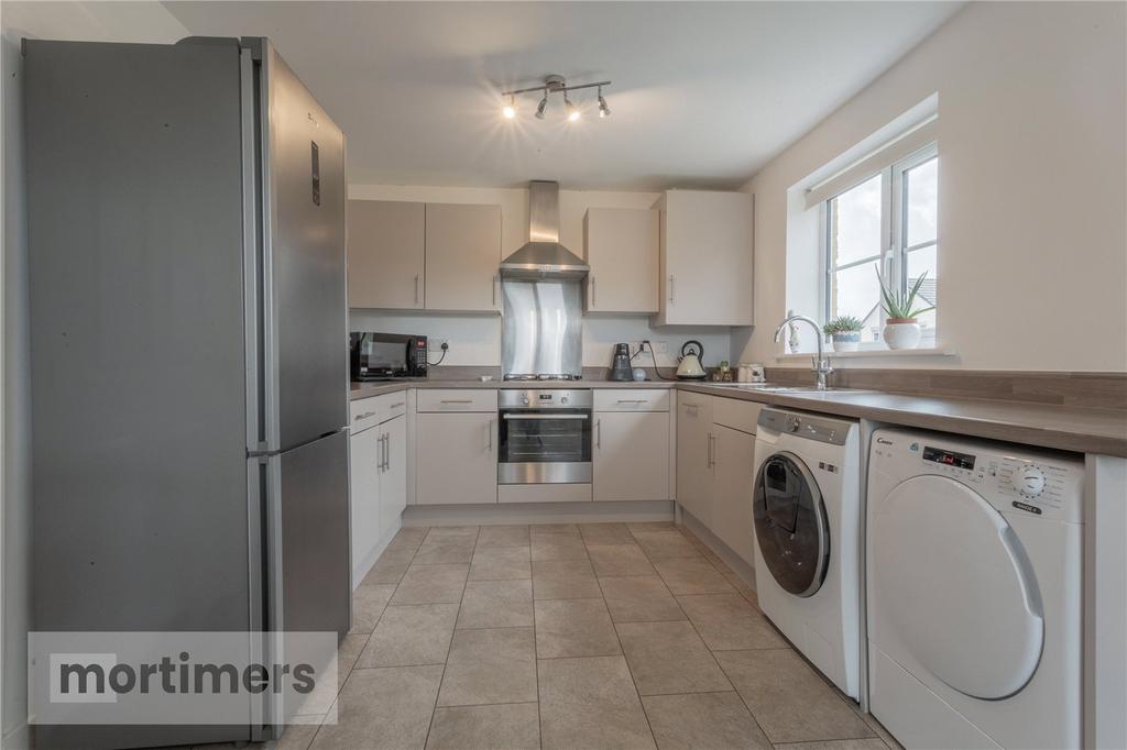 Kitchen / Dining