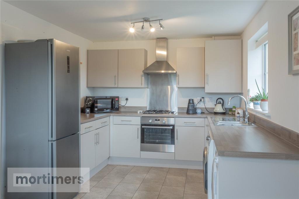 Kitchen / Dining