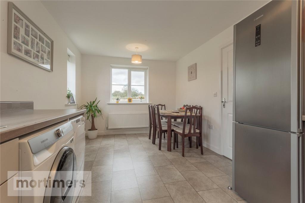 Kitchen / Dining
