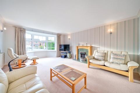 6 Beechnut Close, Wokingham, RG41 4BJ