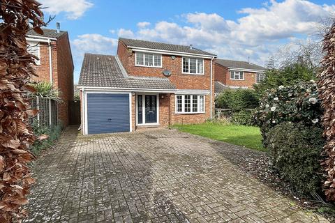 4 bedroom detached house for sale - Lea Road, Langley, SO45