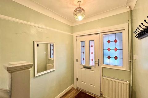 2 bedroom apartment for sale - Leigh on Sea SS9