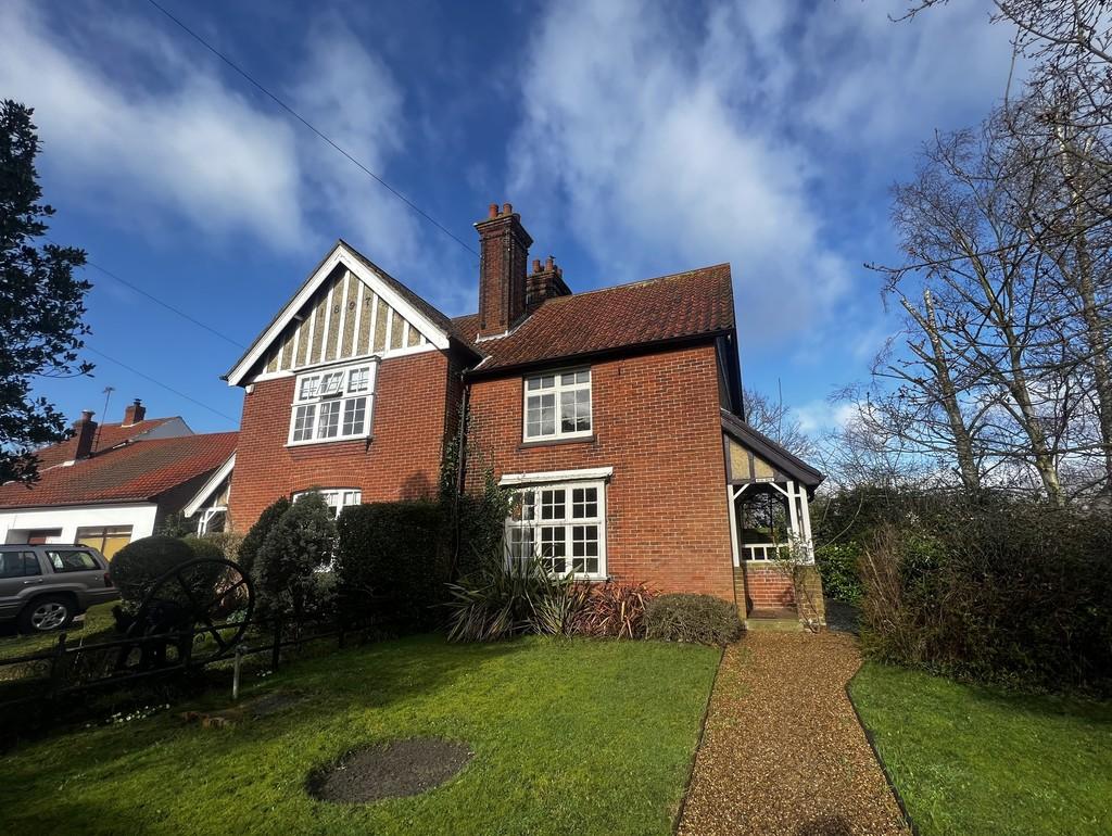 The Street, Somerleyton, Lowestoft 3 bed semidetached house for sale