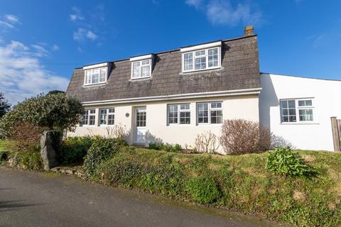 4 bedroom detached house for sale, La Rue Marquand, St. Andrew, Guernsey