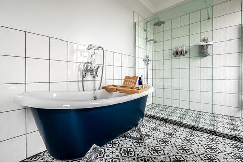 Whitegates Clyst Road, Topsham, Exeter, EX3 0DB