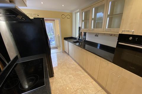 3 bedroom detached house for sale, Capel Road, Clydach, Swansea, City And County of Swansea.