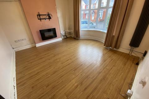 34 Capel Road, Clydach, Swansea, SA6 5PZ