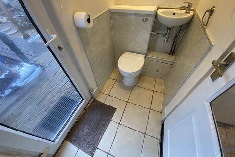 34 Capel Road, Clydach, Swansea, SA6 5PZ