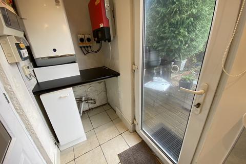 34 Capel Road, Clydach, Swansea, SA6 5PZ