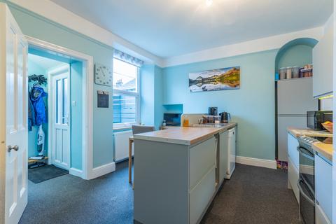 2 bedroom terraced house for sale - 44 Park Avenue, Kendal, Cumbria, LA9 5QW