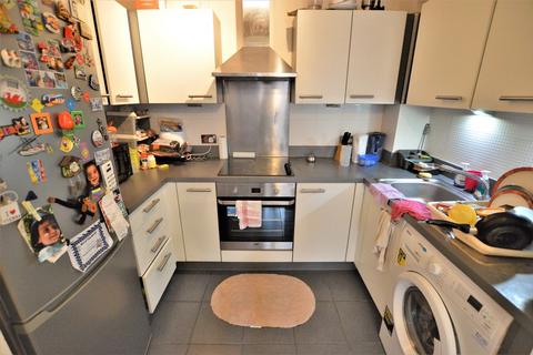 2 bedroom apartment to rent, Aspects Court, Windsor Road