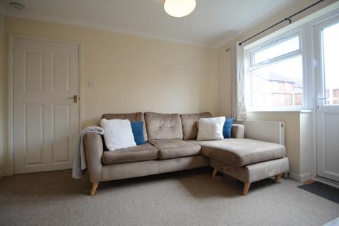 1 bedroom end of terrace house to rent, West Molesey