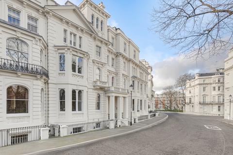3 bedroom apartment for sale, Stanley Crescent, London W11