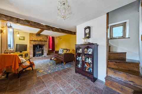 2 bedroom cottage for sale, High Street, Haddenham HP17