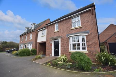 4 bedroom detached house for sale, The Squirrels, Whitchurch