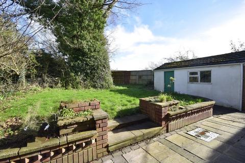 2 bedroom detached bungalow for sale, Highfields Avenue, Whitchurch