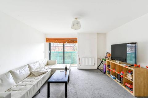 1 bedroom flat to rent, Oval Road, Camden Town, London, NW1