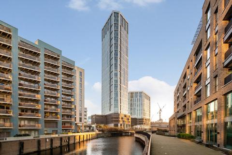 2 bedroom flat to rent - Sky View Tower, 12 High Street, London