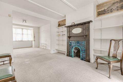 150 Princes Avenue, London, W3 8LU