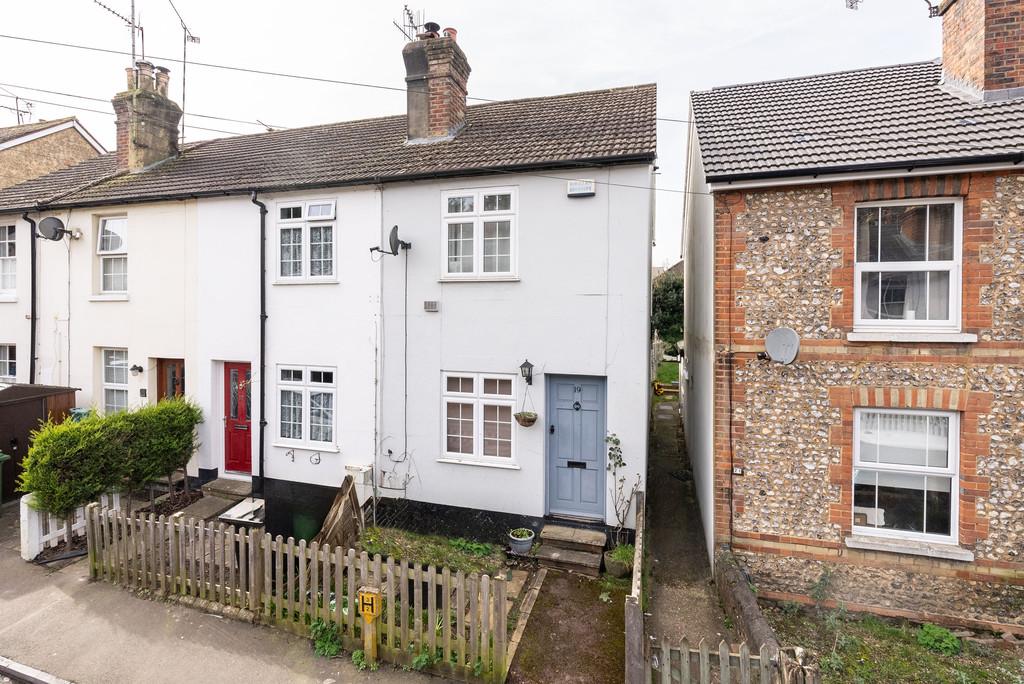 Bailey Road, Westcott 2 bed semidetached house for sale £425,000