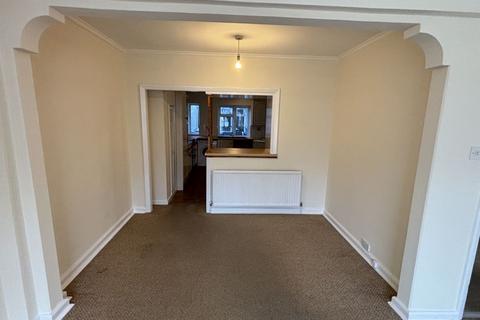 2 bedroom apartment for sale, The Broadway, Haywards Heath