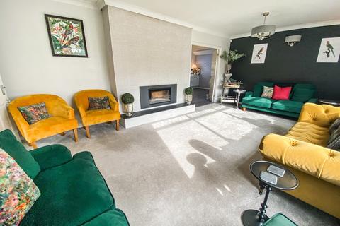 Beech Tree House Broad Bush, Blunsdon, Swindon, SN26 7DH