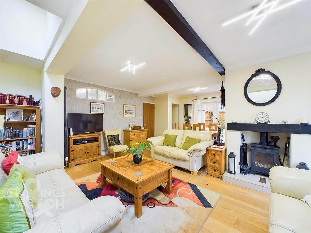 Burgess Way, Brooke, Norwich 4 bed detached house for sale £360,000