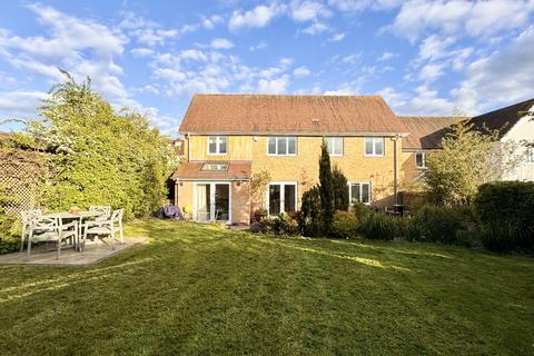 4 bedroom detached house for sale, Canute Close, Wickford, SS11