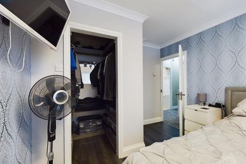 5 Swale Close, Aveley, South Ockendon, RM15 4LX
