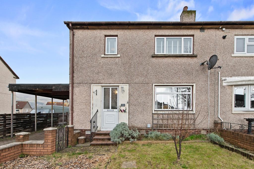 11 Barnhill Drive, Tullibody, FK10 2RL 2 bed semidetached house for