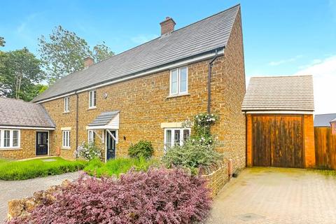 4 bedroom semi-detached house for sale, Oak Farm Close, Milcombe