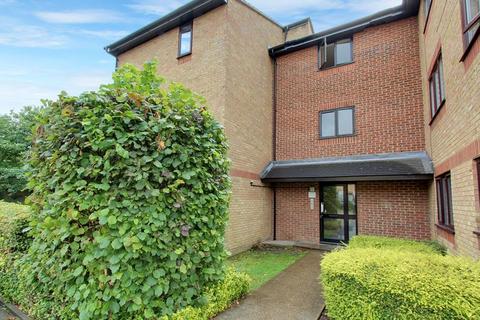 30 Chartwell Close, Greenford, UB6 8LP