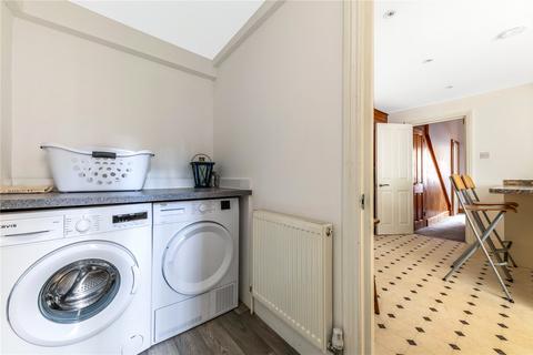 44 Ravensbourne Road, London, SE6 4UX