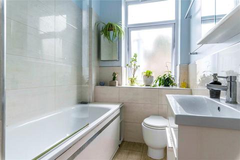 57d Ravensbourne Park Crescent, London, SE6 4YG
