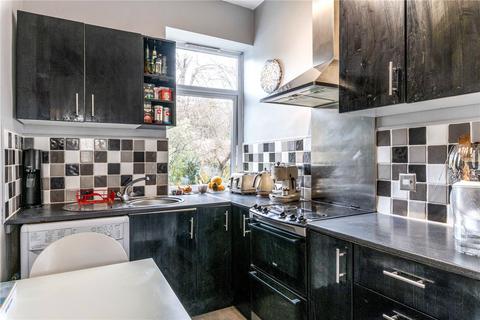 57d Ravensbourne Park Crescent, London, SE6 4YG