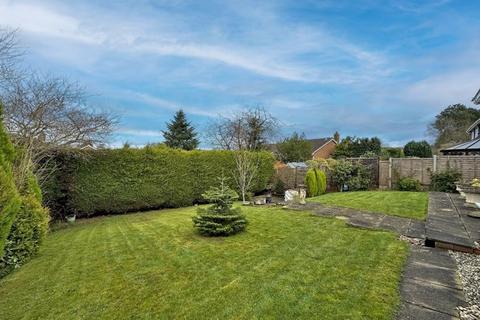 4 bedroom detached house for sale, Copper Beech Drive, WOMBOURNE
