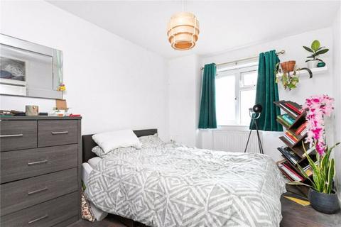 Flat 27, Kent Court Kent Street, London, E2 8NU