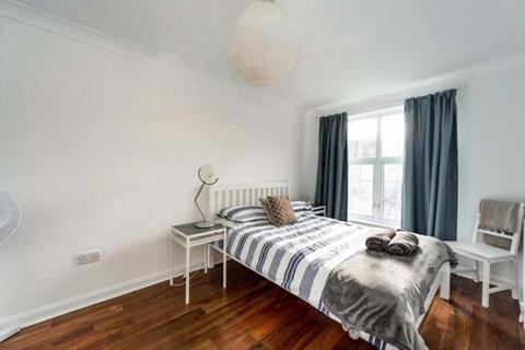 3 bedroom terraced house for sale, King Street, Southsea