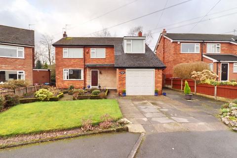 4 bedroom detached house for sale - Beatrice Road, Manchester M28