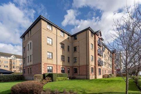 3 bedroom flat to rent, Russell Gardens, Edinburgh, EH12